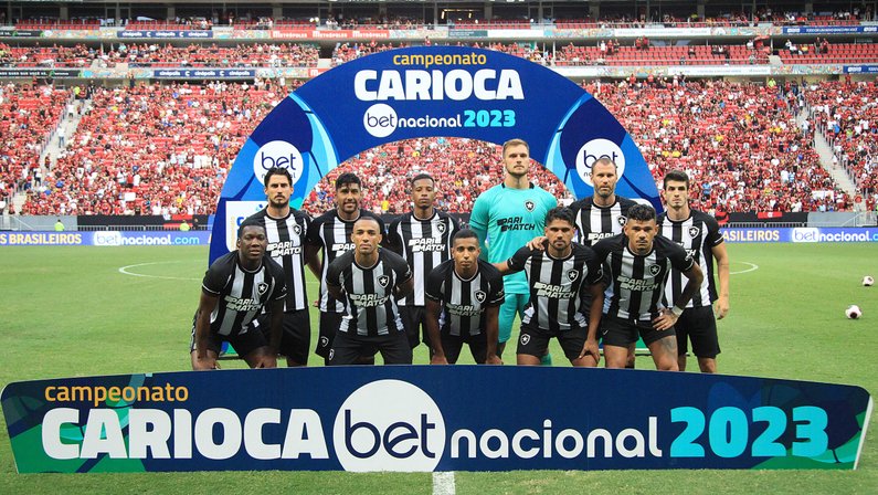 Botafogo F.R. on X: Fim de jogo! 🔥 Com gol de Adryelson nos acréscimos,  Botafogo empata com o Sergipe em 1 a 1 e avança na Copa do Brasil.  #VamosBOTAFOGO  /